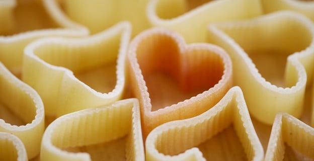 Pâtes de forme de coeur photo stock. Image du italien, amour - 757932