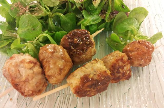 Yakitoris : Boulettes de poulet à la dukkah - Photo par dukkahse