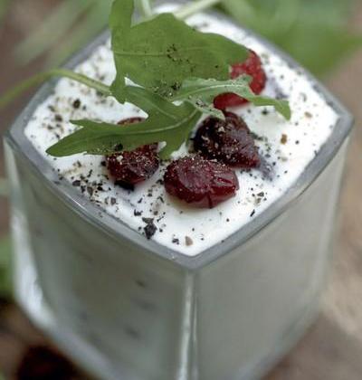 Verrines de faisselle aux cranberries - Photo par CNIEL - Les produits laitiers