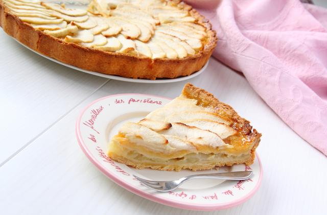 Tarte sablée aux pommes et crème pâtissière - Photo par jennifer oliver