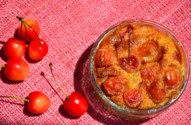Clafoutis aux cerises et pain d'épice - Clémence Laëdis