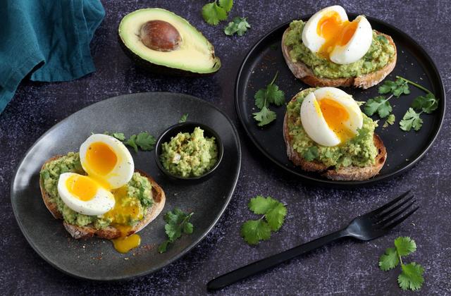 Tartines au guacamole et œuf mollet - Photo par Silvia Santucci