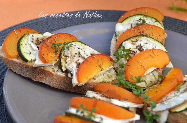 Crostinis aux abricots, courgette et fromage de chèvre - Photo par Invité