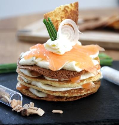 Mille-feuilles de crêpes au saumon - Photo par chouya