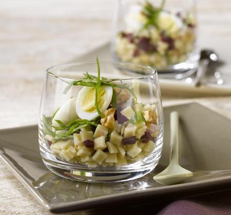 Salade de crozets avec dés de betterave crue et pousses d'épinard - Photo par Alpina Savoie