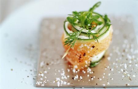 Roulades de concombre au saumon fumé - Photo par Philadelphia