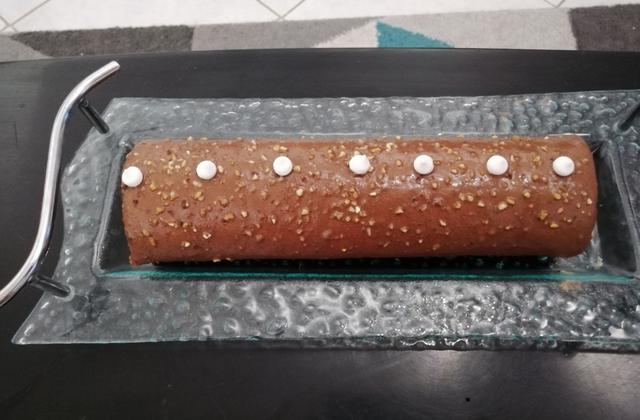 Biscuit roulé au praliné et pralin ganache au chocolat - Photo par Marine Meunier