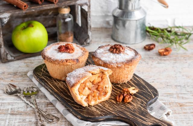 Mini apple pies aux noix (mini tourtes pommes et noix) - Photo par 750g