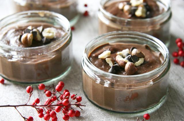 Petites crèmes végétales au chocolat et à la noisette - Photo par Dans la cuisine de Gin