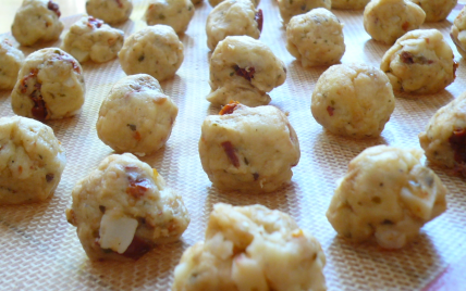 Cookies aux figues séchées, au fromage de chèvre et au thym - Photo par Milartist