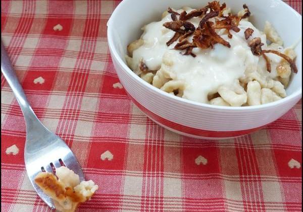 Käsespätzles, sauce alsacienne au Munster - Photo par aureliVD