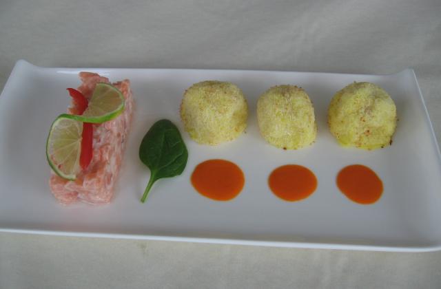 Tartare de saumon, rochers coco-curry-kiri - Photo par François