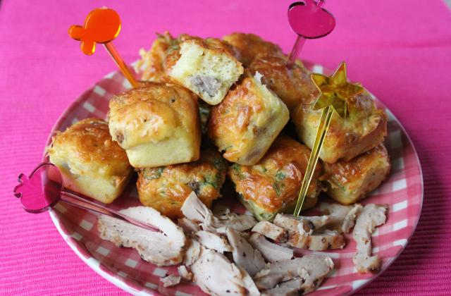 Mini-cakes aux émincés de poulet grillé Fleury Michon, parmesan et pignons de pins - Photo par misyl4