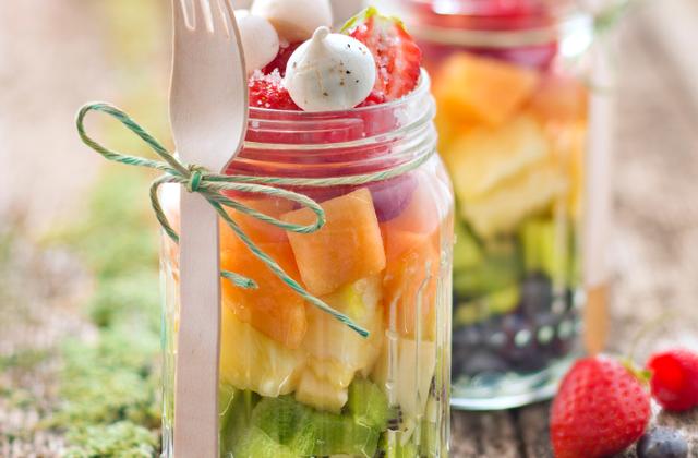 Salade de fruits à la fleur de sel de Guérande et mini meringues au poivre - Le Guérandais