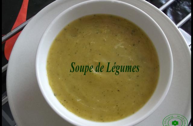 Soupe de légumes classique - Photo par Délices de tous les jours
