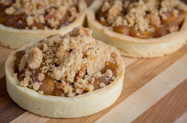 Tarte crumble aux abricots rapide - Photo par Nazia