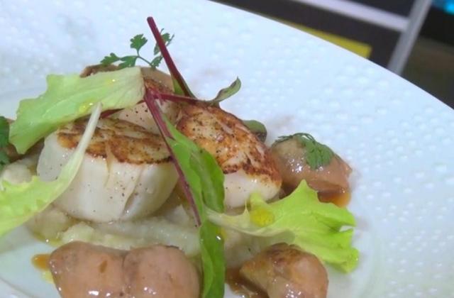 Noix de Saint-Jacques, sot-l'y-laisse et mousseline de topinambours - Photo par Chef Damien