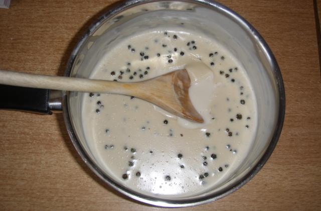 Sauce au poivre vert maison - Photo par Petit Pé