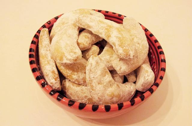 Petit croissant lune noisette et vanille (kipferla) - Photo par Zeste de sucre
