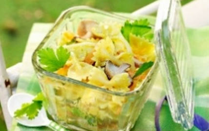 Salade de pâtes au gruyère AOC et au curry - Photo par Gruyère AOP suisse
