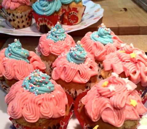 Cupcakes vanille topping vanille - Photo par Tambouille & Délices