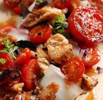 Ma salade de tomate à moi... - Photo par dorian_nieto