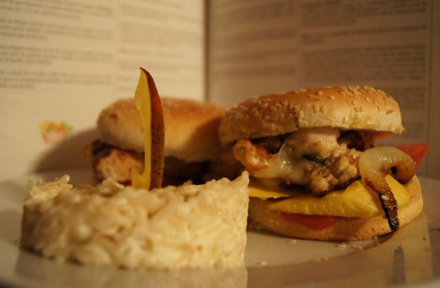 Hamburger maison traditionnel - Photo par joelle7H