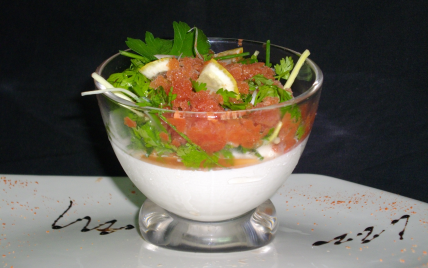 Panna cotta au chèvre et son granité à la tomate - Photo par sarlvu