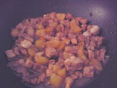 Porc caramel pommes confites - Photo par Chabas Emilie