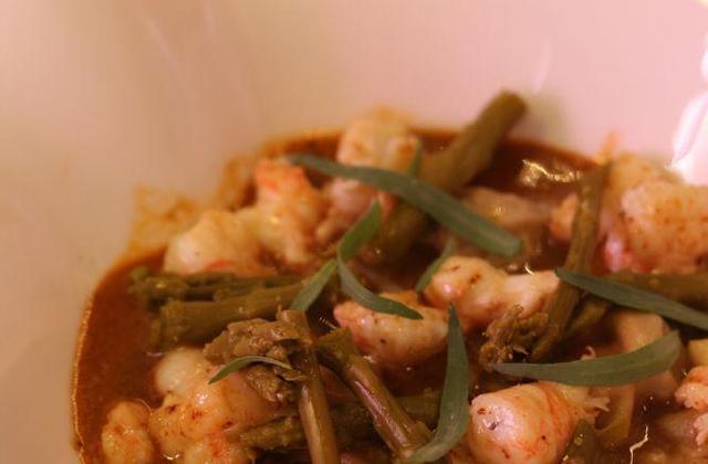Bisque de langoustines et des ravioles de foie gras - Photo par pstret