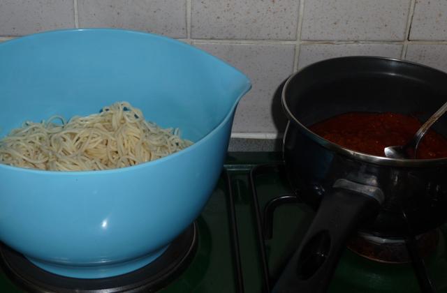Spaghettis à la bolognaise maison - Photo par MEVI91100