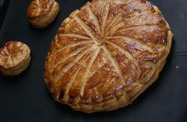 Galette des rois à la crème pâtissière - Photo par http le-plaisir-de-la-cuisine blogspot fr