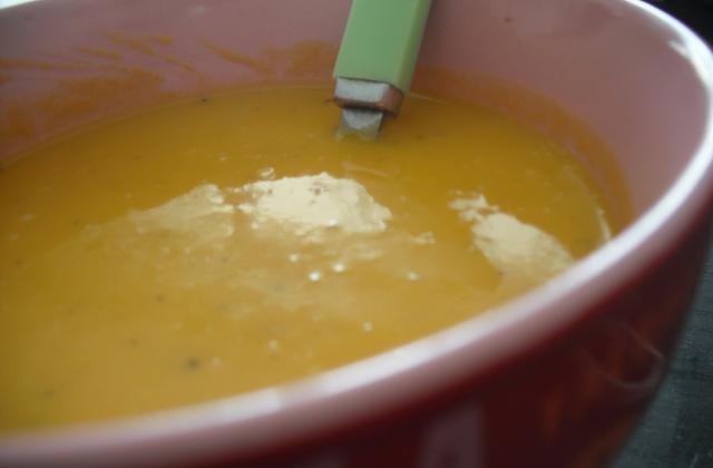 Soupe carottes, coco et curry - Photo par cassanJ
