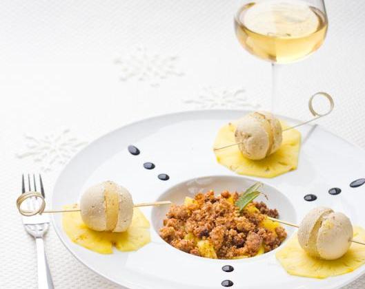 Sphères de foie gras, Ananas & Crumble de Pain d'épice - Photo par Sandra - Cuisine Addict