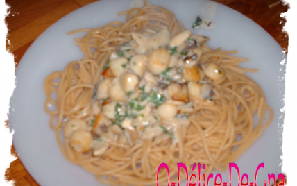 Spaghetti aux Saint Jacques et aux champignons - Photo par diablaZ
