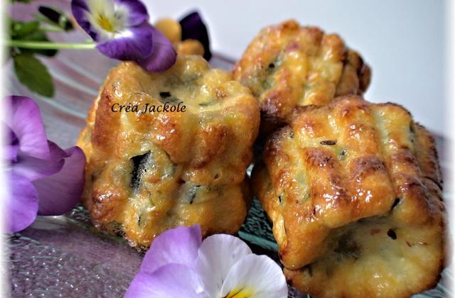 Cannelés aux pétales de tomates roties et courgette - Photo par lesjac
