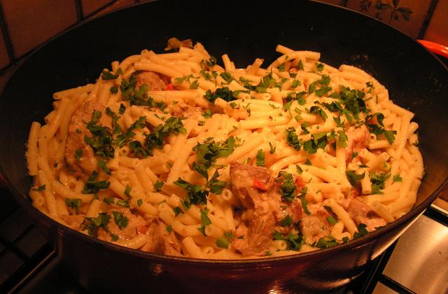 Macaronis au curry de porc - kekeli