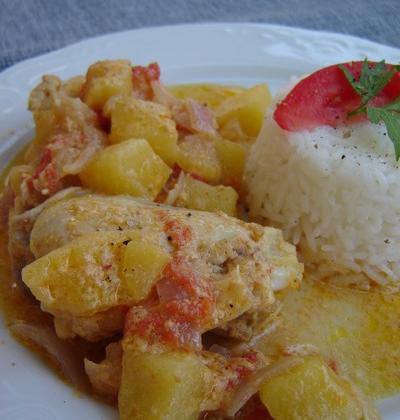 Fricassée de poulet au lait de coco - Photo par simgoy