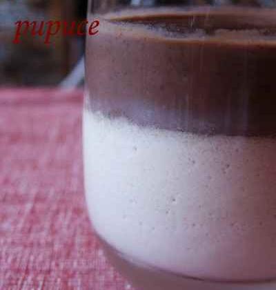 Crème de chocolat amer sur panacotta à la noix de coco - Photo par myriamn5