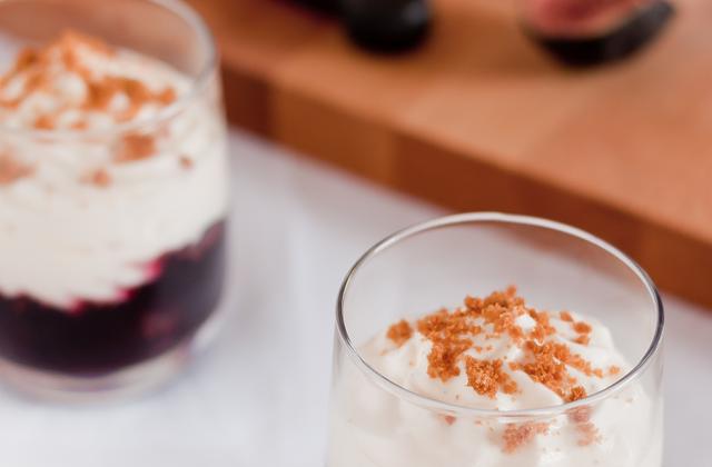 Figues pochées au vin et crème légére au mascarpone - Photo par Marie-Laure du blog : Ça sent beau dans la cuisine