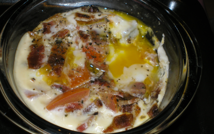 Oeufs cocotte au lard - Photo par Evacuisine