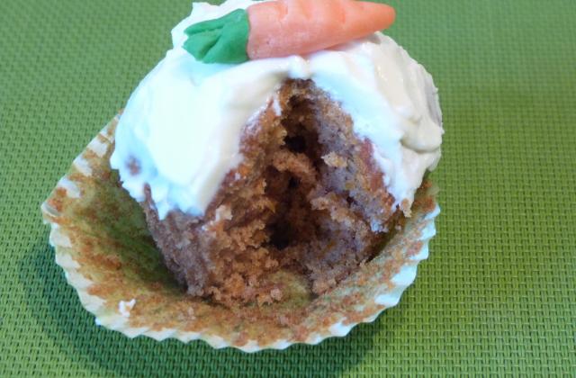 Carrot-cake cupcake - Hilaryspursuit