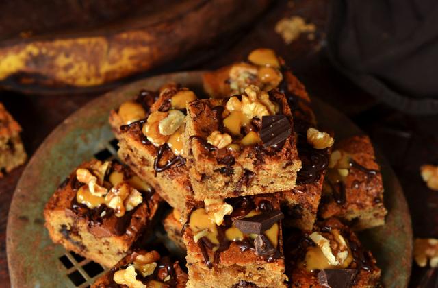 Blondie à la banane, chocolat et noix - Photo par 750g