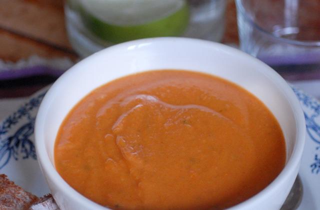 Soupe crémeuse à la tomate - Photo par vander7f