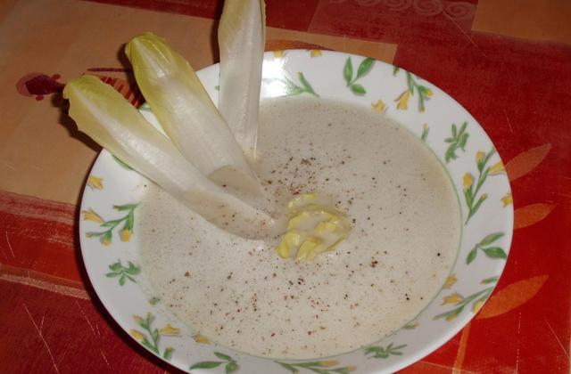 Veloutés d'endive à la crème - Photo par christaUL