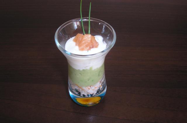 Mousse d'avocat crème et saumon - Photo par bhouda
