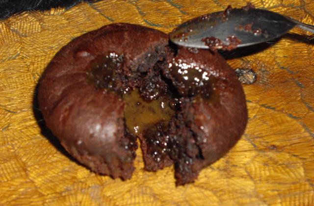 Muffins au chocolat et son cœur caramel spéculoos - capucin51