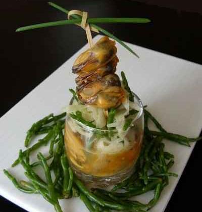 Moules au safran en aspic, salade croquante de fenouil et salicorne - Photo par BerqueretVincent