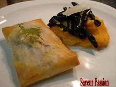 Croustillant de rouget aux anchois, purée de patate douce et pâte à l'encre - Tiuscha-blog Saveur Passion