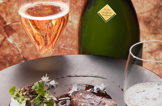 Filet de chevreuil chantilly de pomme de terre ratte et truffe mélanosporum avec un champagne de vigneron extra-brut - Les Champagnes de Vignerons
